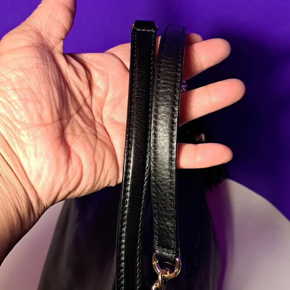 Tory Burch Thea Slouchy Chain Tote Beautiful🖤 - Picture 8 of 13